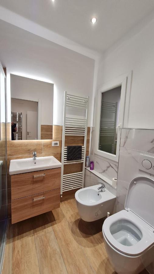 Giudei House Smart 2 Apartment Bologna Bagian luar foto